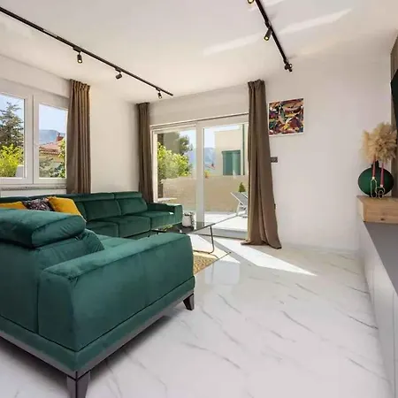 In - Insel Krk 45221 Holiday home *