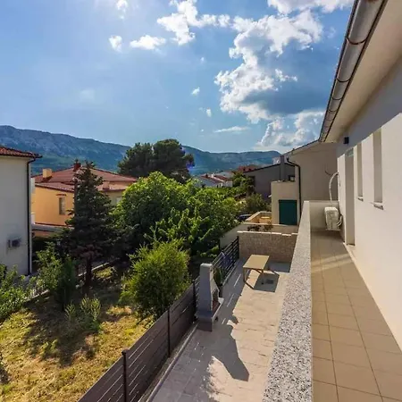 In - Insel Krk 45221 Holiday home *